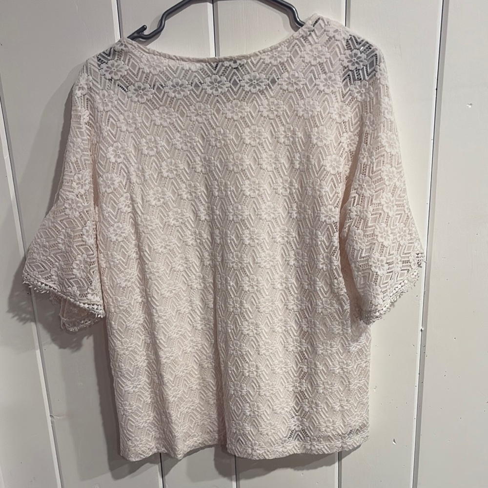 Elegant Off White Boho Lace Top - Picture 3 of 8